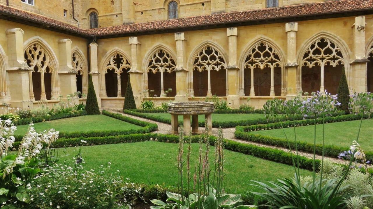 مبيت وإفطار Lalinde Les Magnolias المظهر الخارجي الصورة